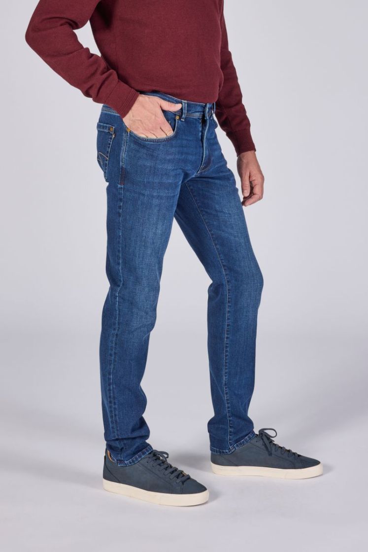 ROY-PR 08 931 INDIGO