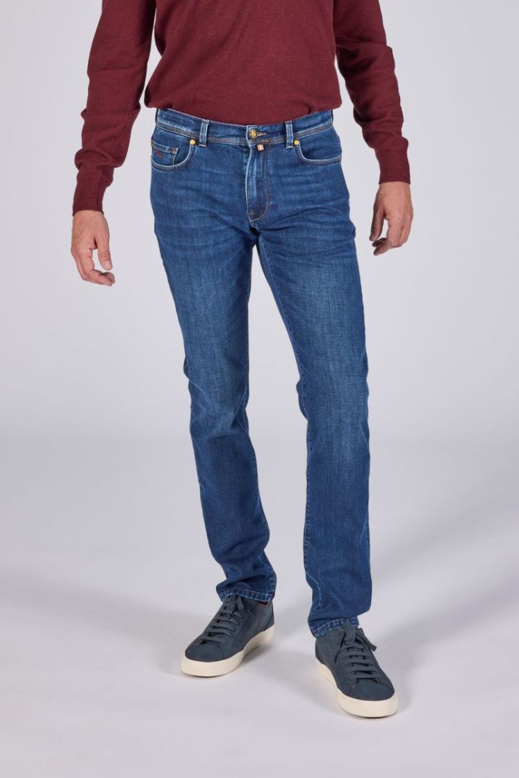 ROY-PR 08 931 INDIGO